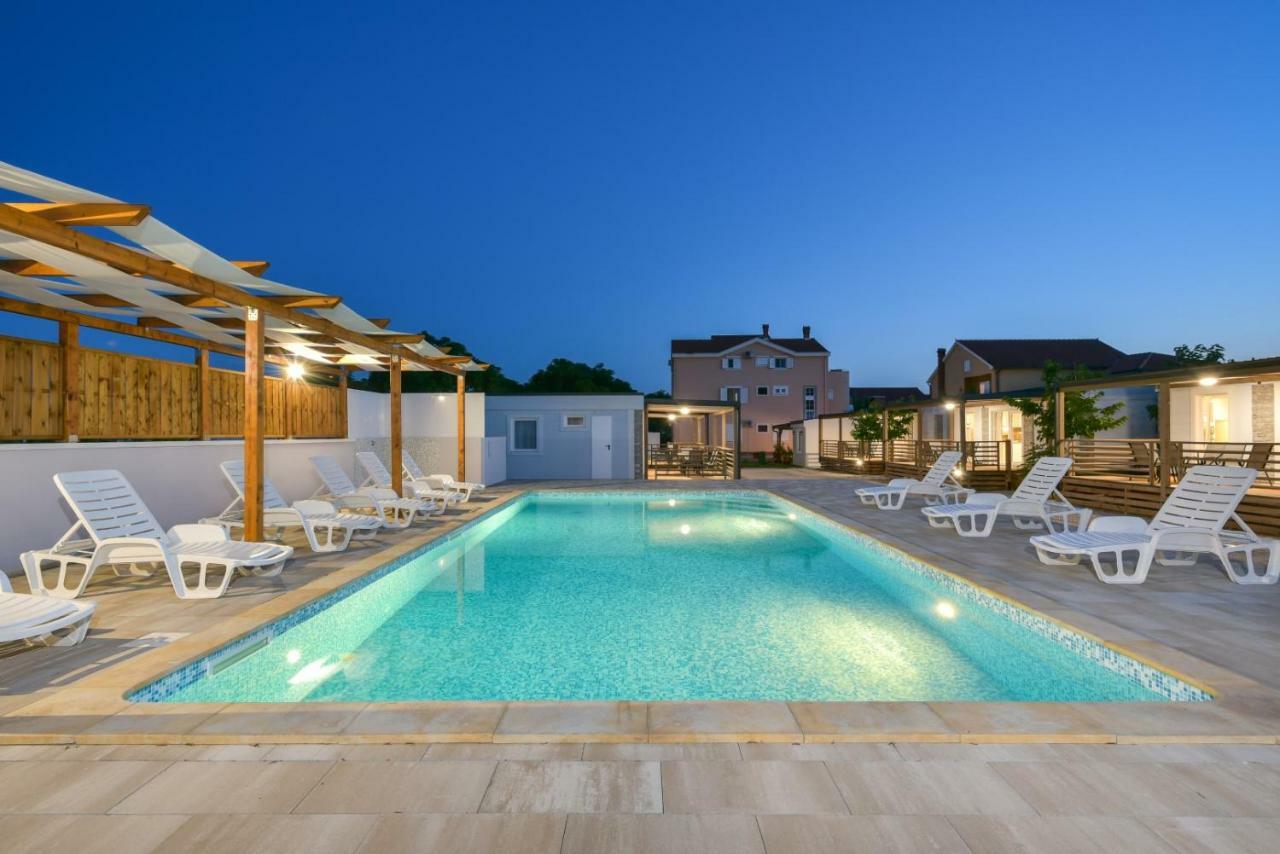 Bungalov Medanic - Private Pool Privlaka  Dış mekan fotoğraf