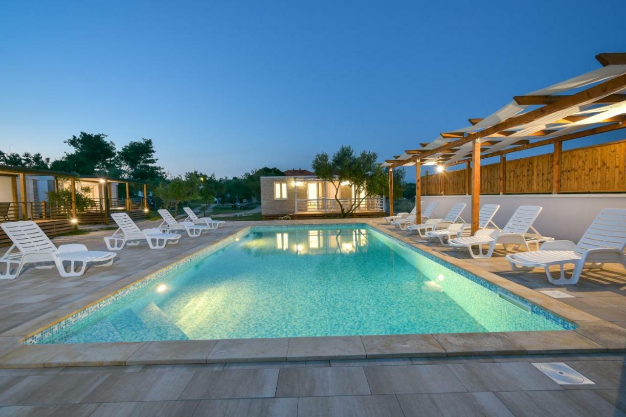 Bungalov Medanic - Private Pool Privlaka  Dış mekan fotoğraf