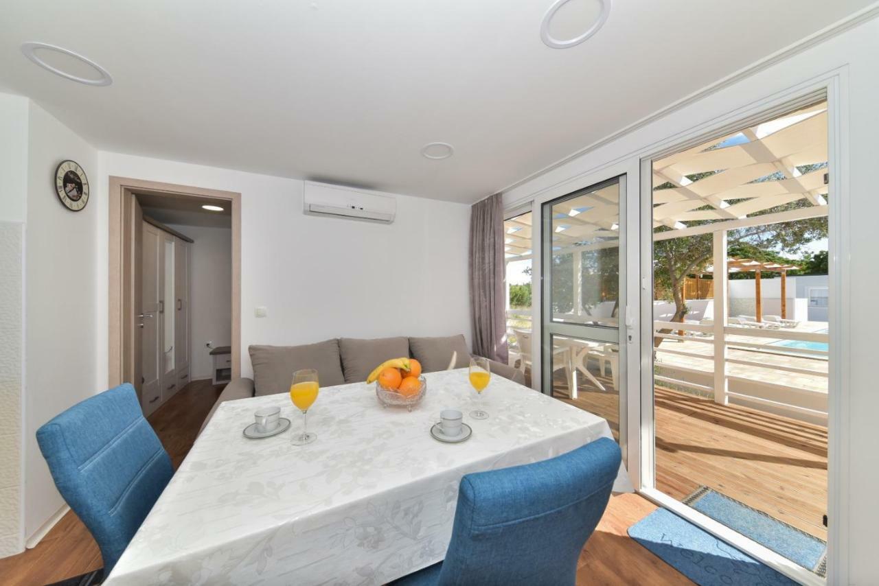 Bungalov Medanic - Private Pool Privlaka  Dış mekan fotoğraf