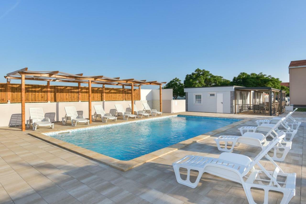 Bungalov Medanic - Private Pool Privlaka  Dış mekan fotoğraf